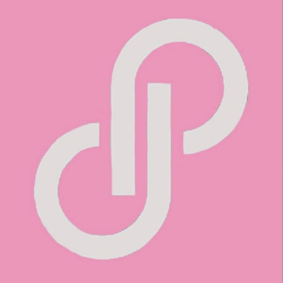 Meet your Posher, Beth - Picture 1 of 1